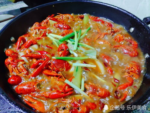 四川老公的麻辣小龍蝦，調(diào)料貴過(guò)蝦，卻贏得朋友圈滿堂彩